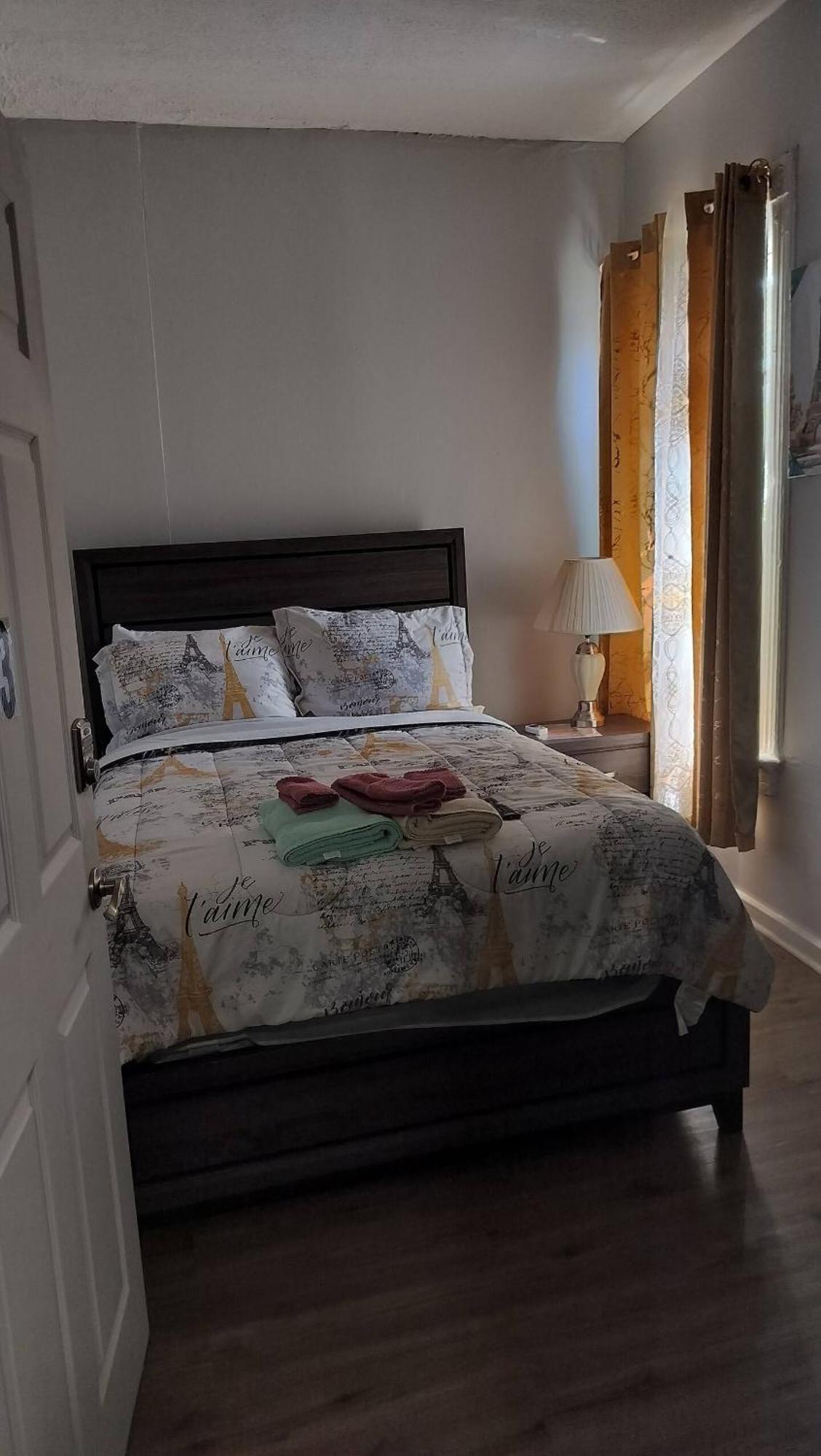 Clinton Hills - Newark Hotel Ngoại thất bức ảnh